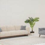 Kaliteli kumaş dokusu ve gürgen ahşap iskeletiyle üstün dayanıklılık sunar.