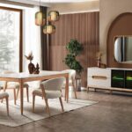 Kullanışlı konsol, geniş masa ve rahat sandalyelerle yemek odanızda konforu yakalayın.