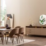 Modern çizgilerle tasarlanan lüks yemek odası, açılır masa fonksiyonu ve şık detaylarıyla evinize zarafet katıyor.