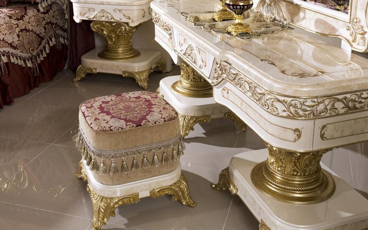 Hk Yakut Beyaz Gold Klasik Şifonyer ve Puf