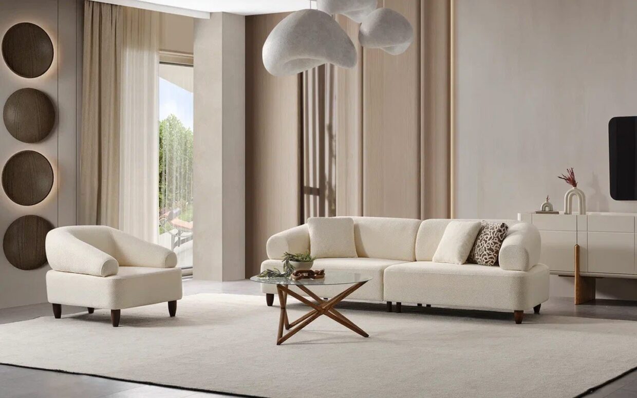 Gürgen ahşap iskeletiyle sağlam, yüksek kalite kumaşıyla uzun ömürlü kullanım sunar.