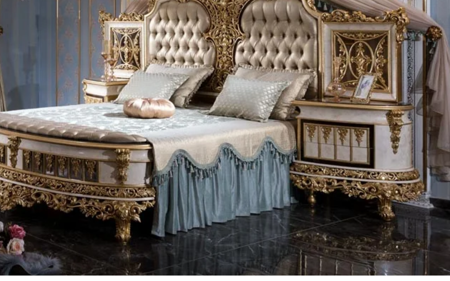 Royal Klasik Komodin